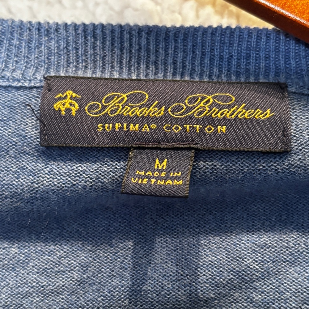 Brooks Brothers Supima Cotton V-Neck Sweater Blue Size M Made in Vietnam